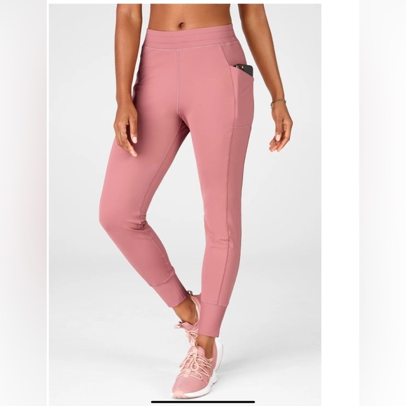 Fabletics Mila cold weather joggers Cherry Mocha pink Size Medium - Picture 1 of 11